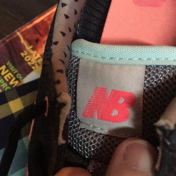 Women’s New Balance Tennis shoes - Picture 9 of 10